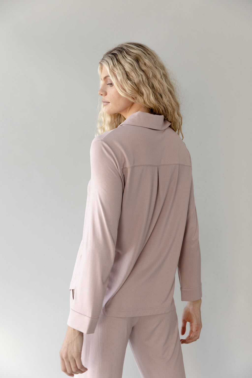 Women's Bamboo Stretch-Knit Collared Long Sleeve Button Down - Last Chance