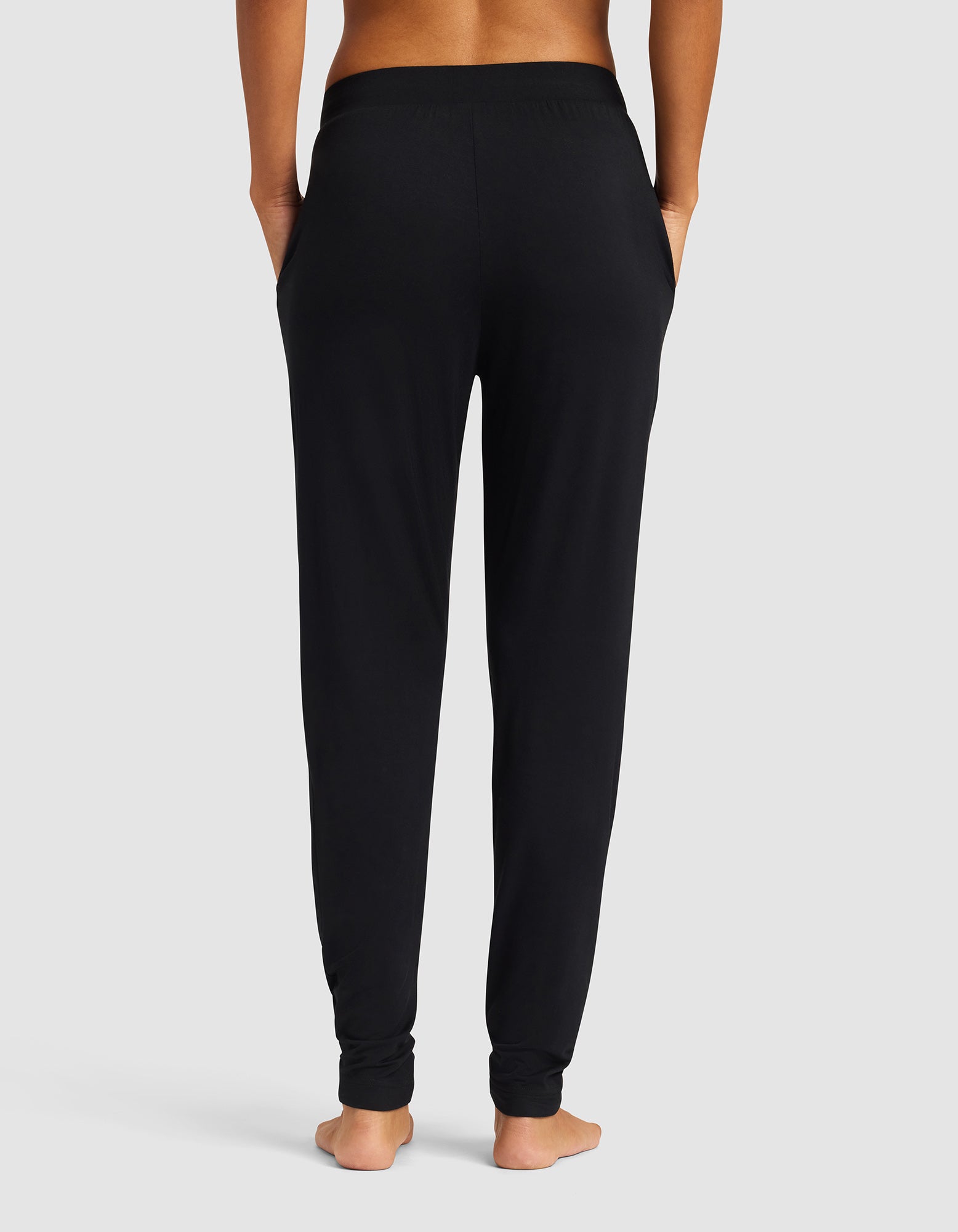 Women's Bamboo Stretch-Knit Tapered Pant